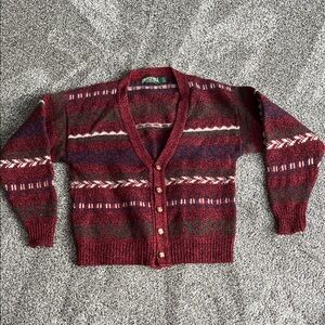 American Eagle Outfitters Red and White Knit Sweater
